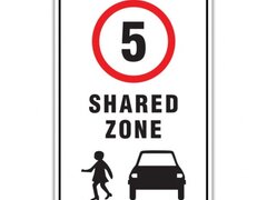 5 Km SHARED ZONE SIGN